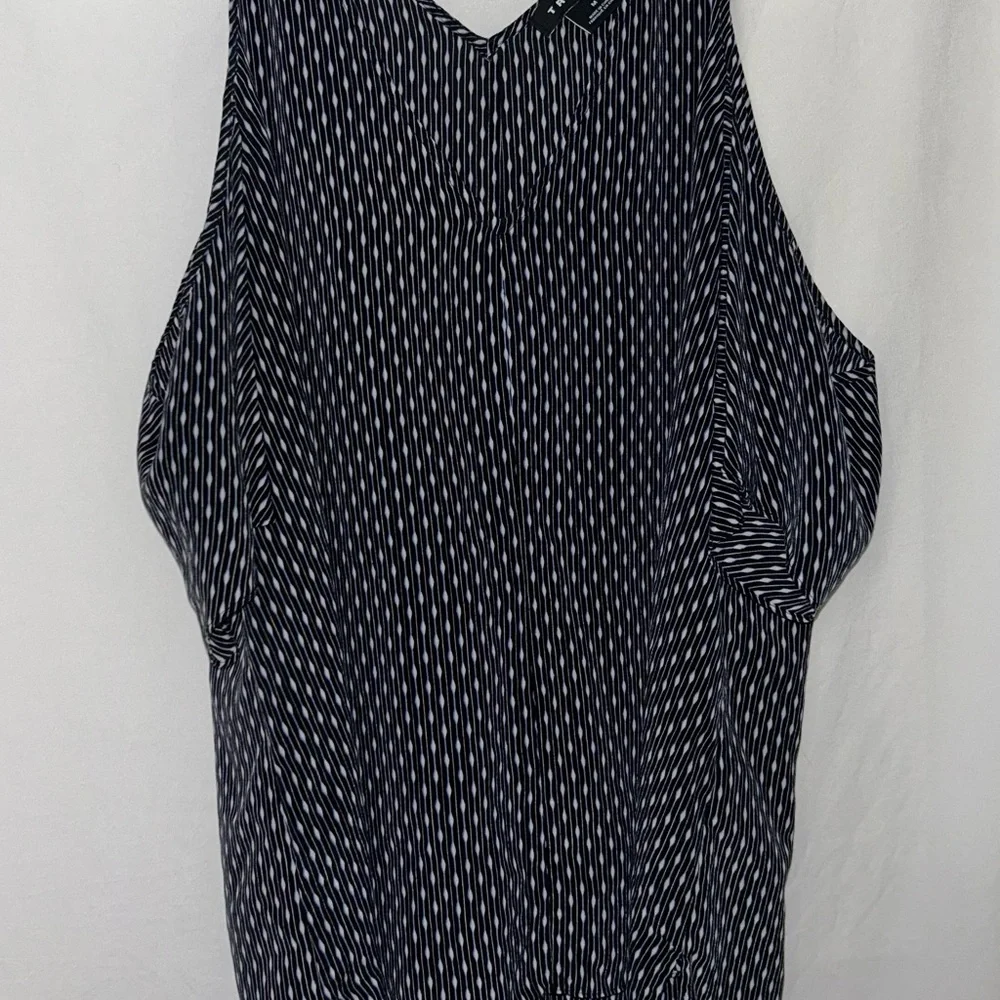 Trouve Black and White Patterned Tank Top‎